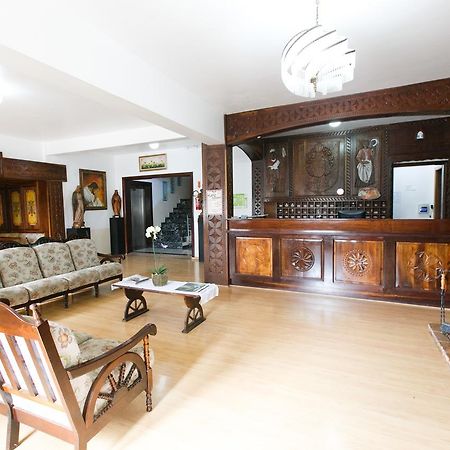 Hotel 13 Linden Treze Tílias Extérieur photo