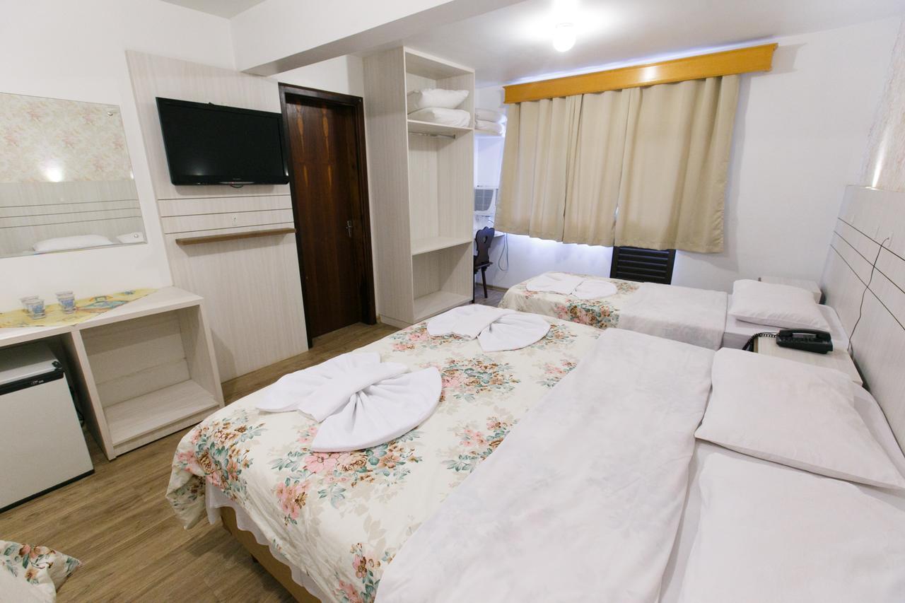 Hotel 13 Linden Treze Tílias Extérieur photo