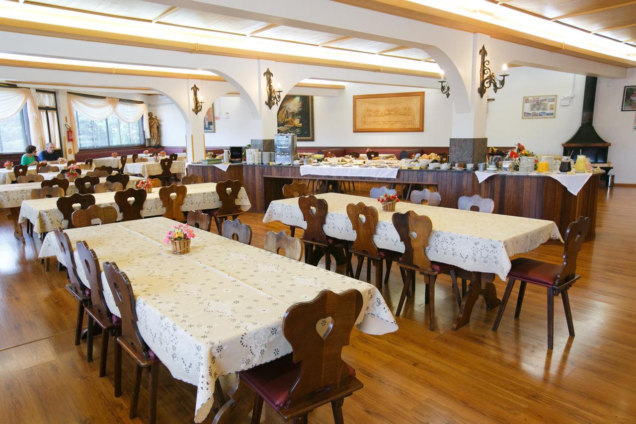 Hotel 13 Linden Treze Tílias Extérieur photo